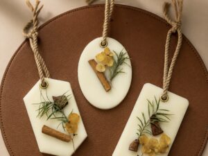 Cinnamon Vanilla Wax Tablets